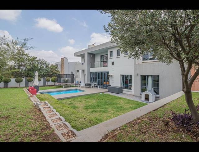 5 BEDROOM HOUSE FOR SALE IN MIDSTREAM RIDGE